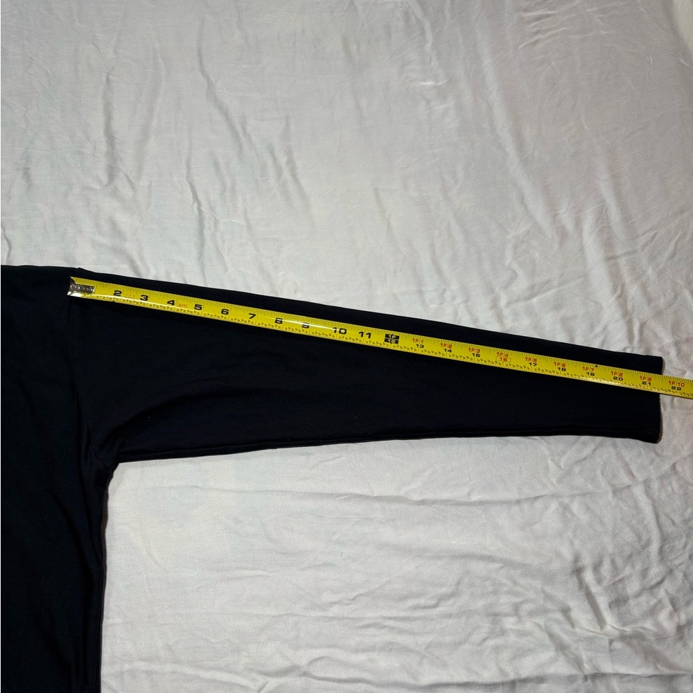 Under Armour cold gear black Long Sleeve Performance shirt - Picture 12 of 13